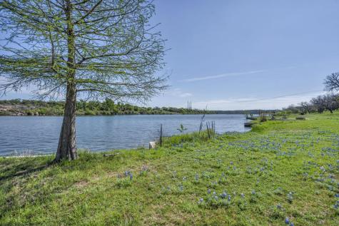 3715 Lakeview Drive Cottonwood Shores TX 78657