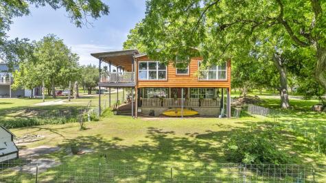 3715 Lakeview Drive Cottonwood Shores TX 78657
