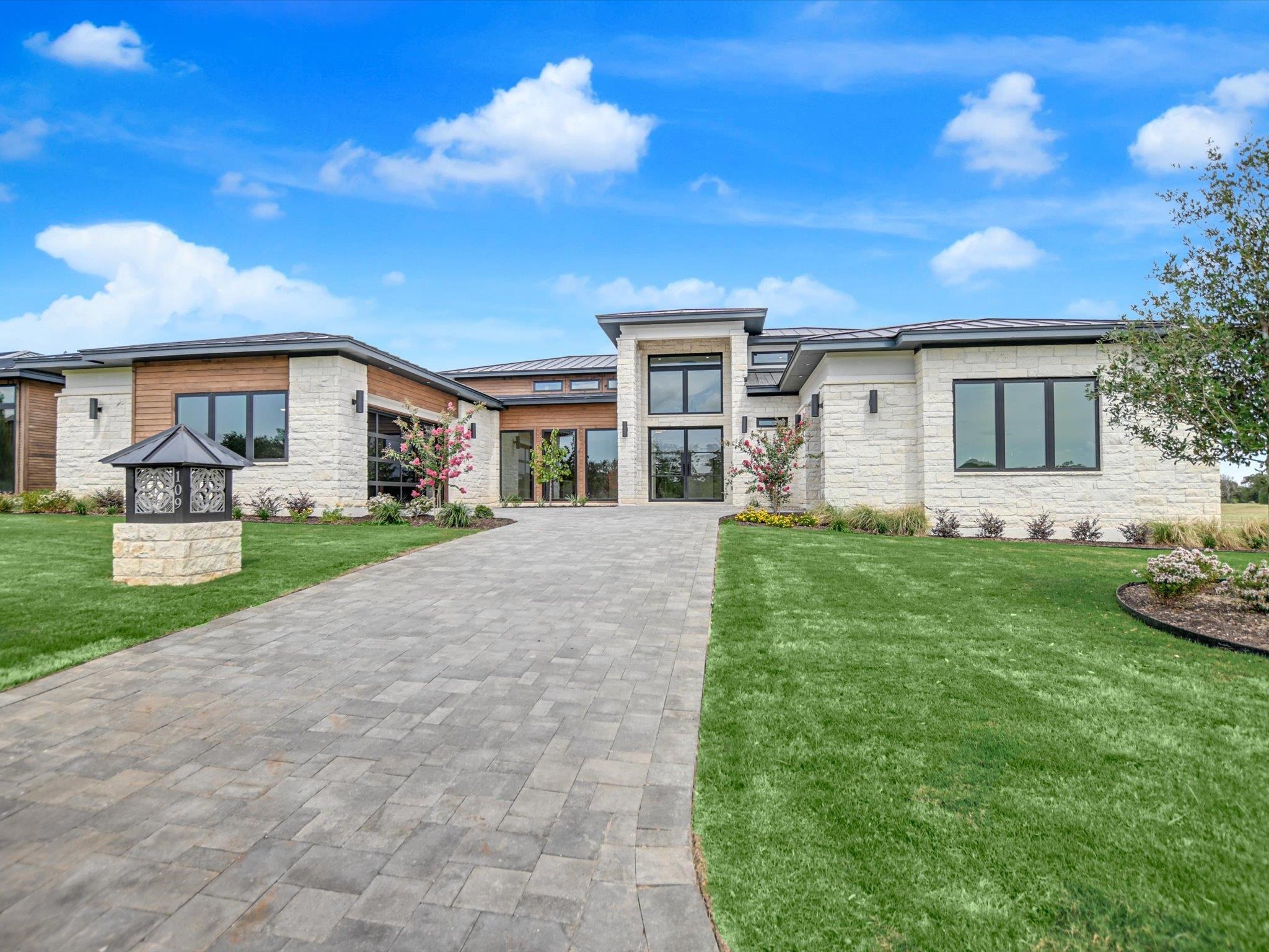 109 Island Court Horseshoe Bay TX 78657