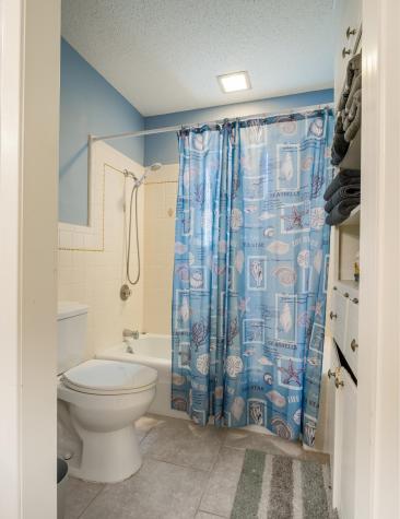 106 Flamingo Circle Highland Haven TX 78654