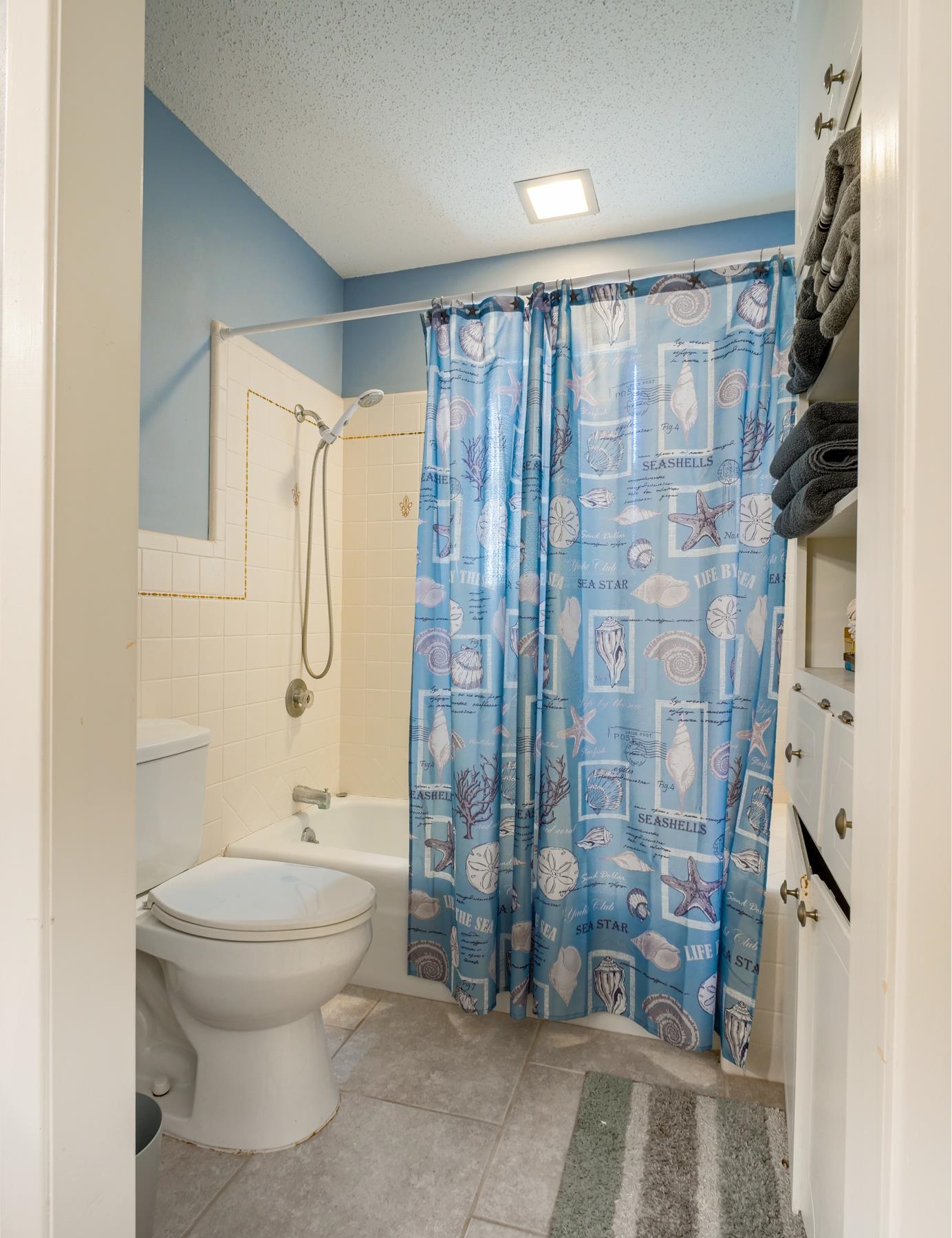 106 Flamingo Circle Highland Haven TX 78654