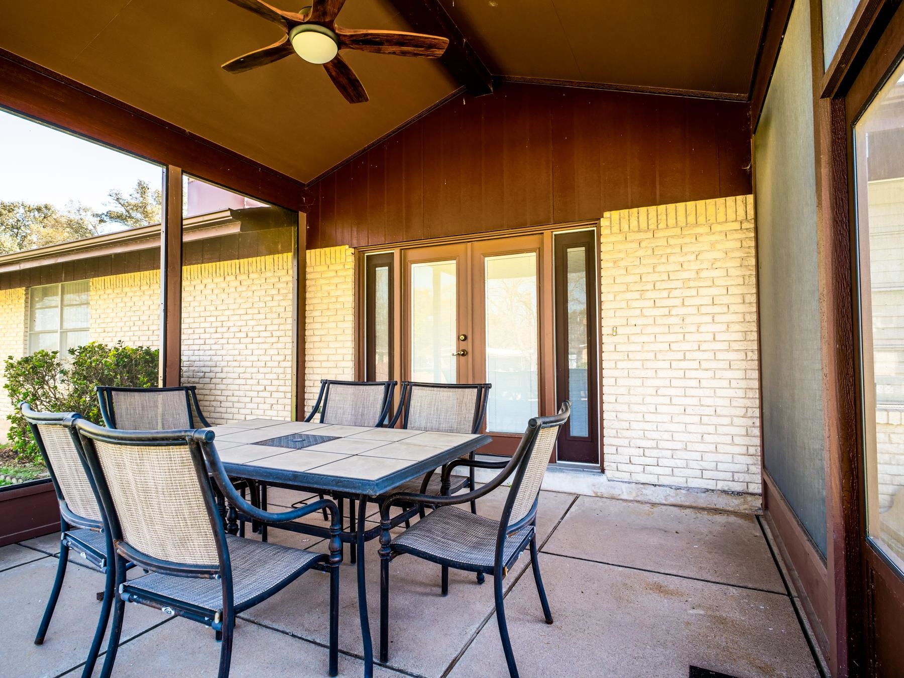 106 Flamingo Circle Highland Haven TX 78654