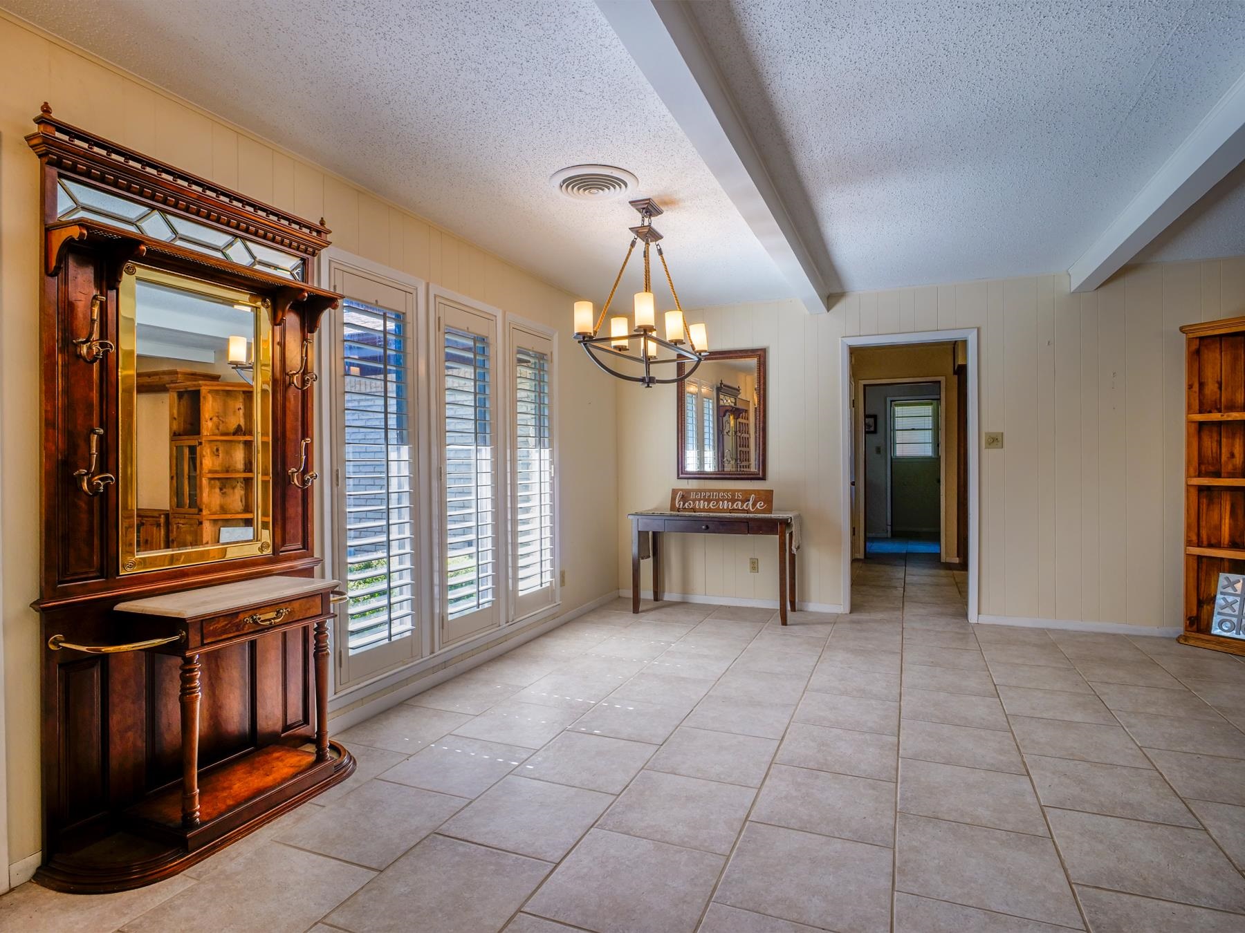 106 Flamingo Circle Highland Haven TX 78654