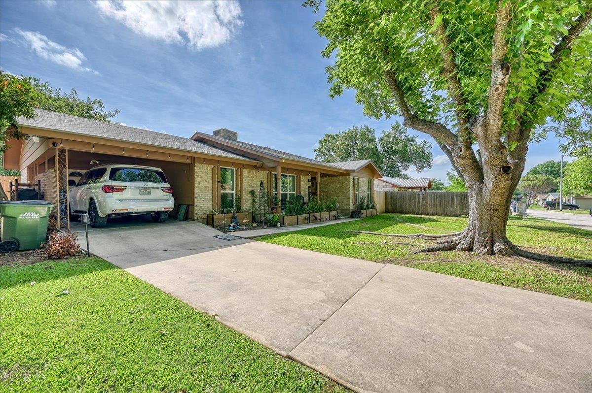 725 N West Street Burnet TX 78611