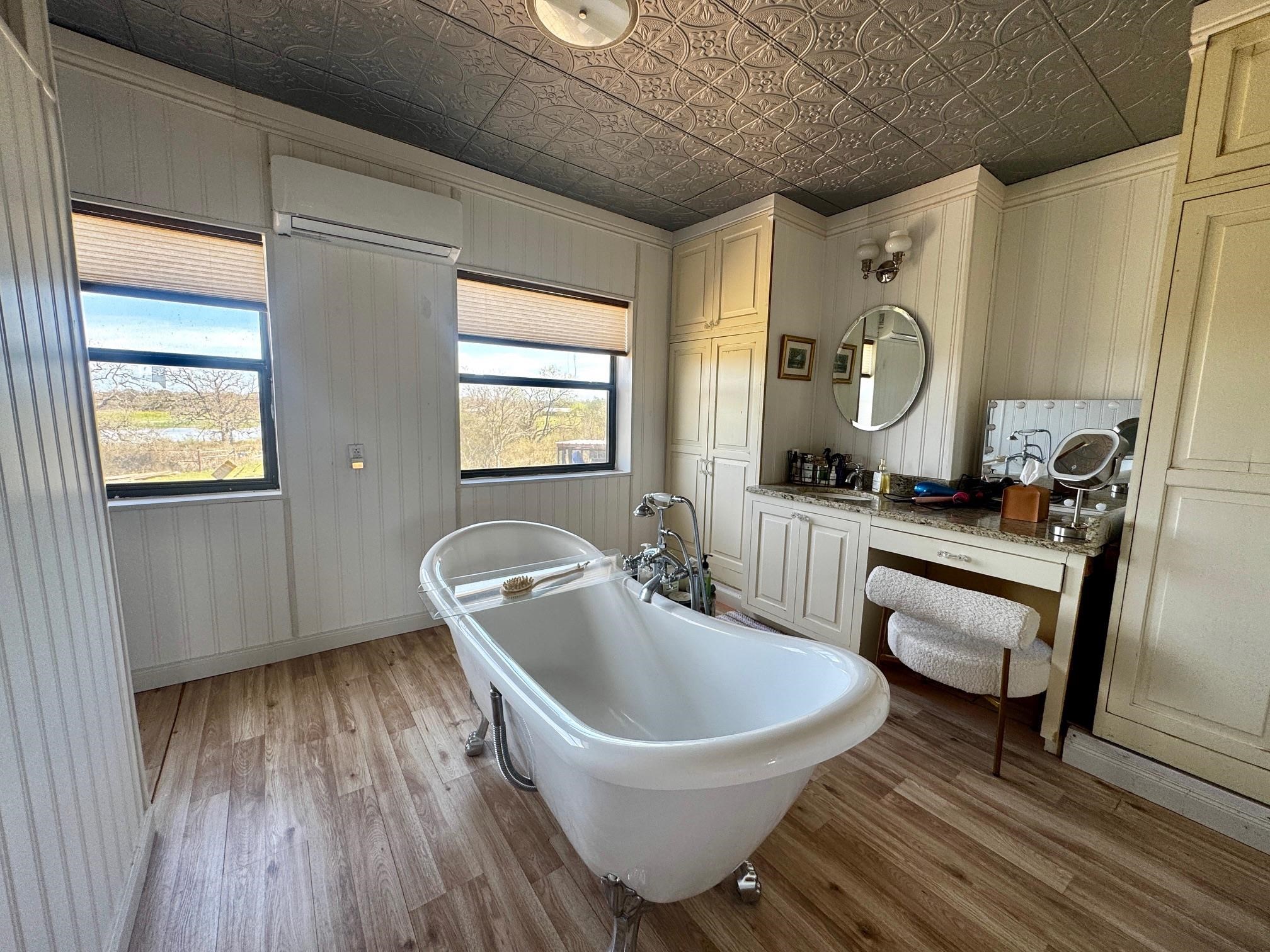 6410 Gray Road Valley Spring TX 76885