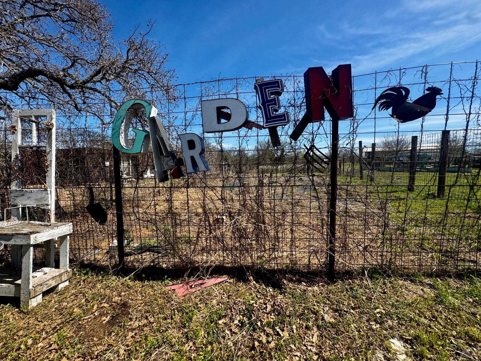 6410 Gray Road Valley Spring TX 76885