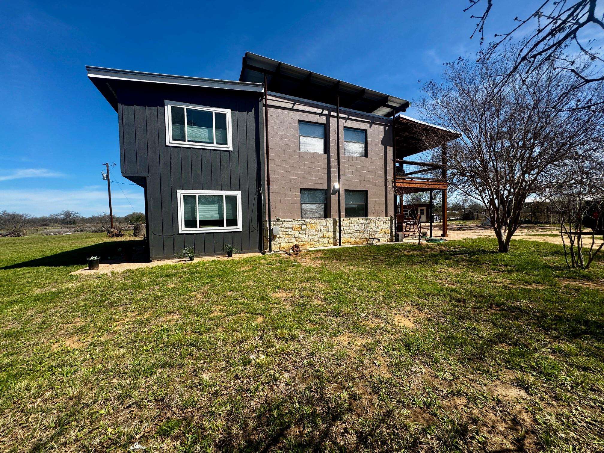 6410 Gray Road Valley Spring TX 76885