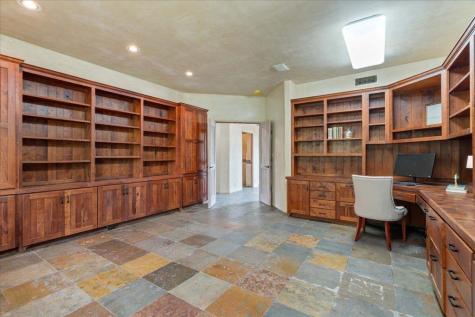 24736 NE Travis Lakeside Cove Circle Spicewood TX 78669