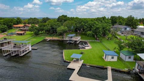 1940 Williams Lakeshore Kingsland TX 78639