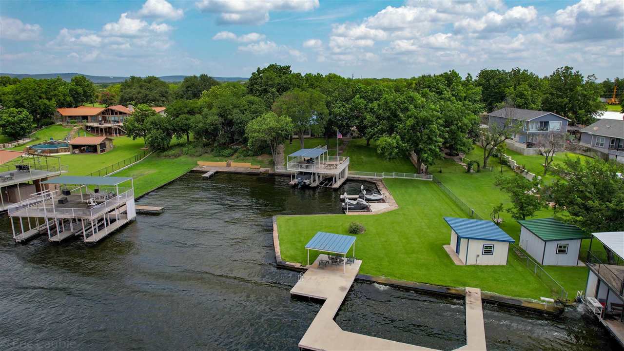 1940 Williams Lakeshore Kingsland TX 78639