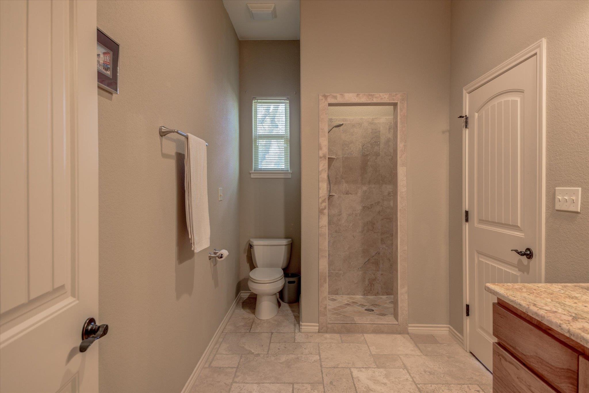 208 Colina Cove Kingsland TX 78639
