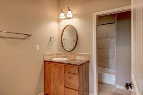 208 Colina Cove Kingsland TX 78639