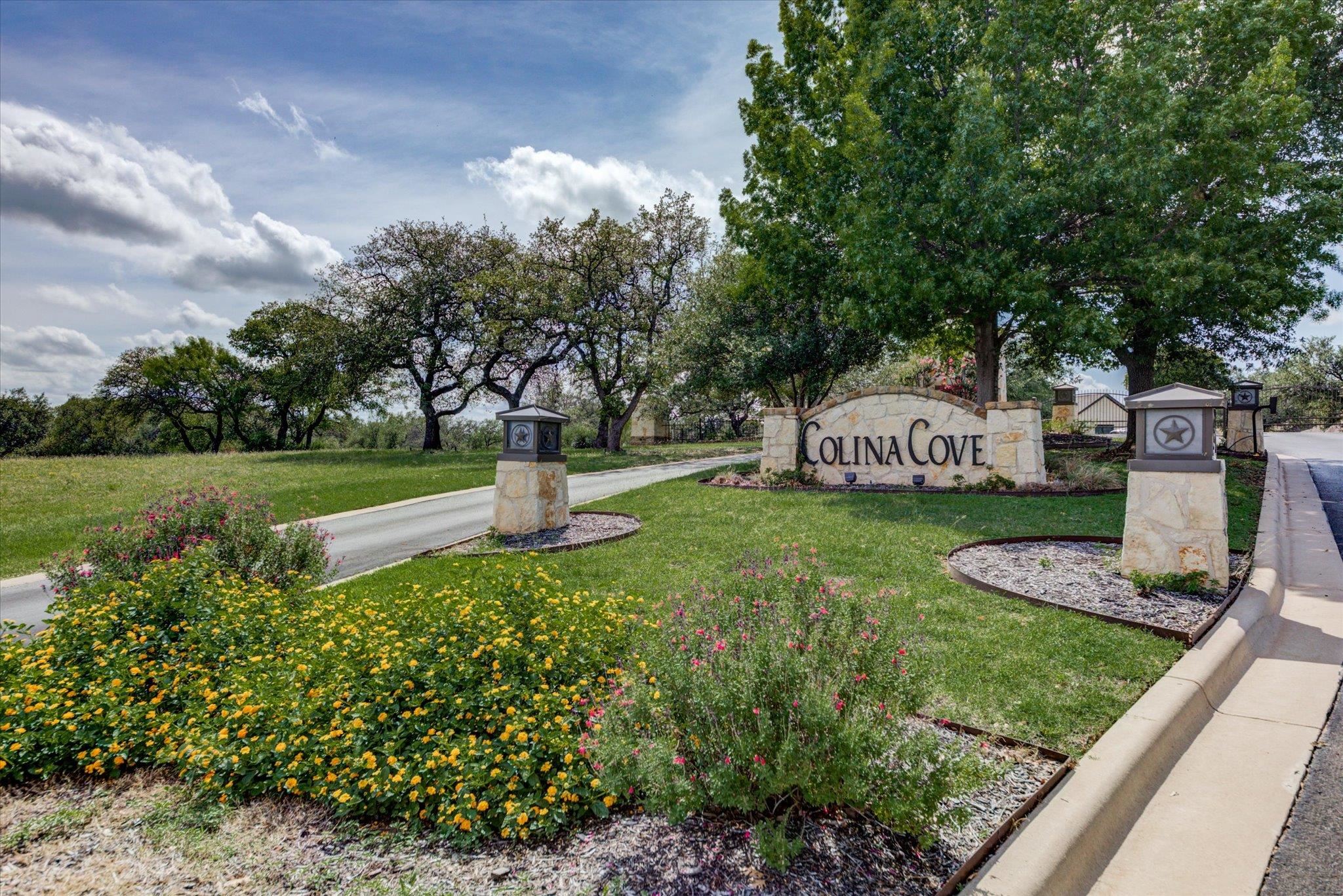 208 Colina Cove Kingsland TX 78639