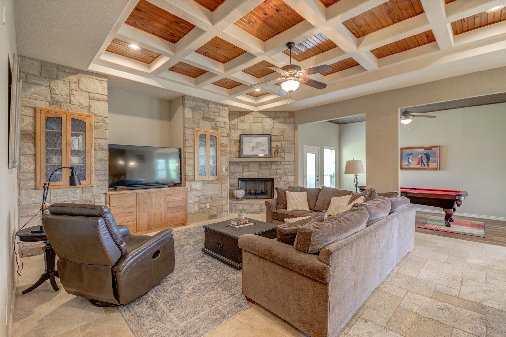 208 Colina Cove Kingsland TX 78639