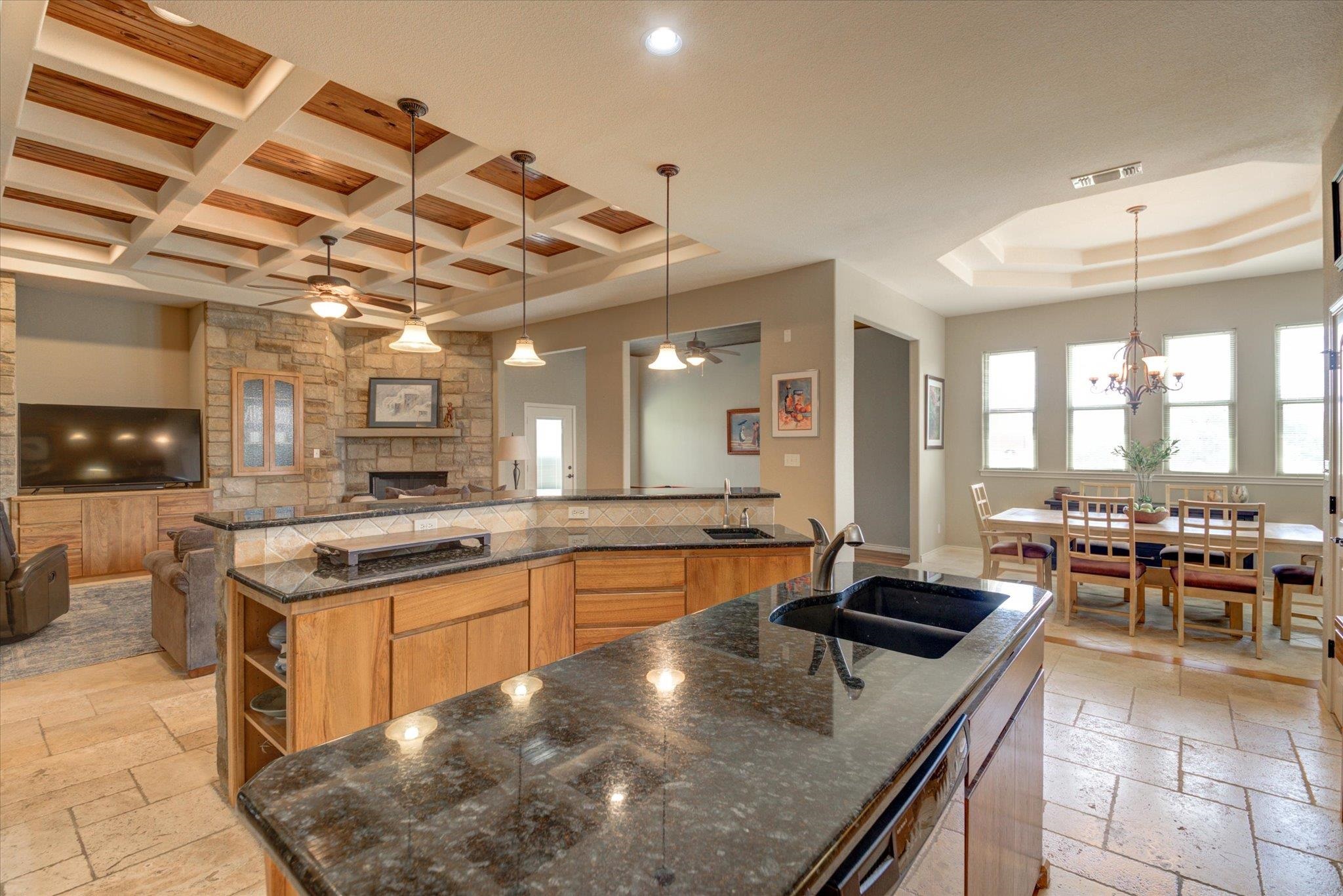 208 Colina Cove Kingsland TX 78639