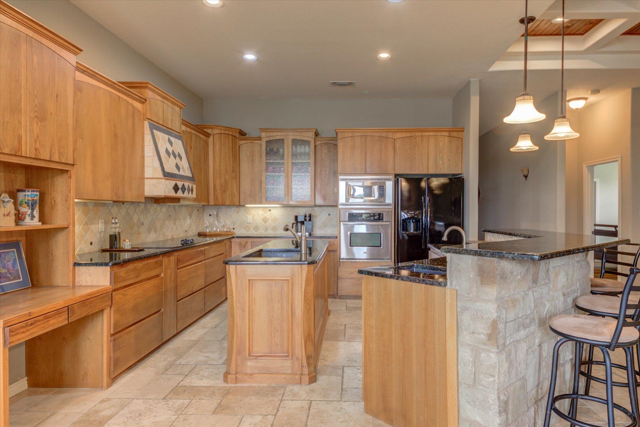208 Colina Cove Kingsland TX 78639