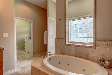 208 Colina Cove Kingsland TX 78639