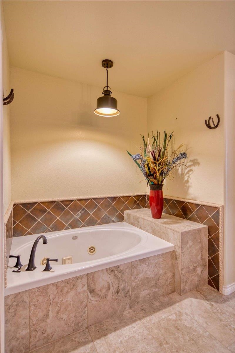 243 E Flag Creek Ranch Road Llano TX 78643