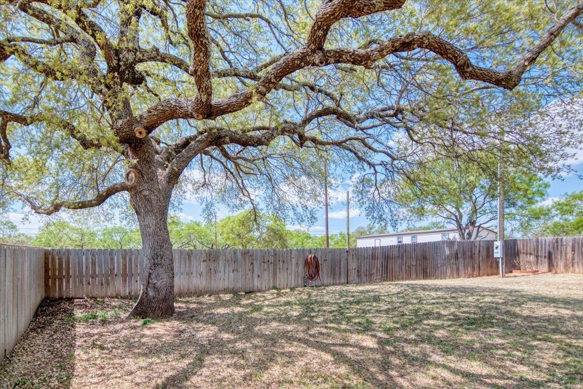 243 E Flag Creek Ranch Road Llano TX 78643