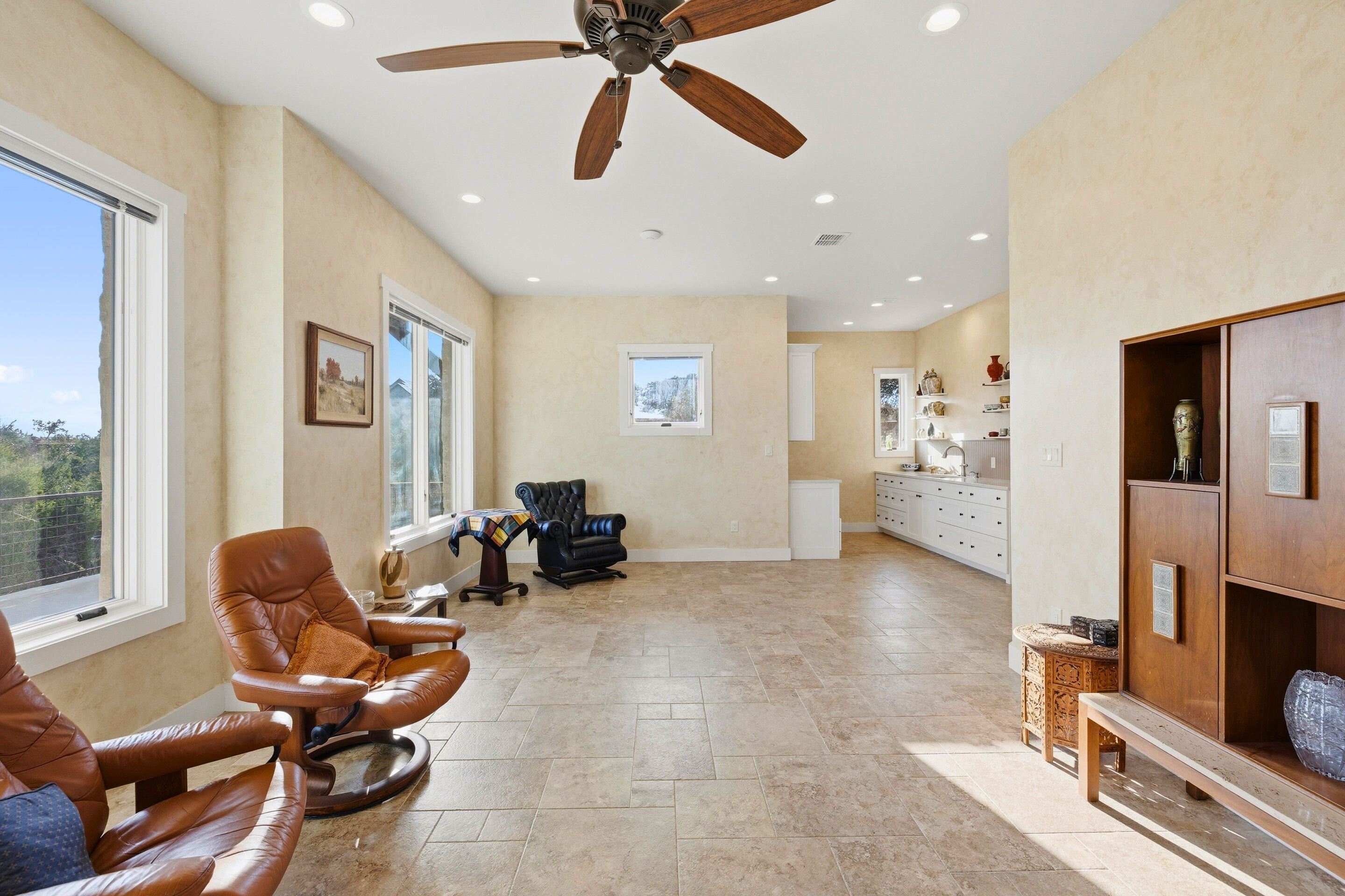 1600 Brushy Ridge Trail Blanco TX 78606
