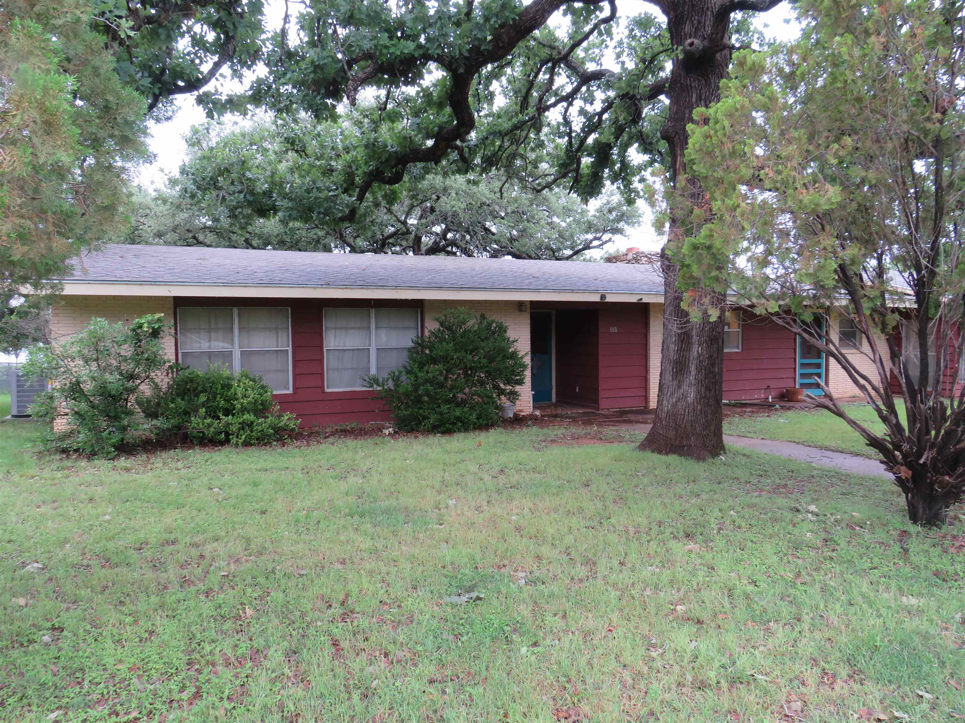 110 W Lakecrest Drive Bluffton TX 78607