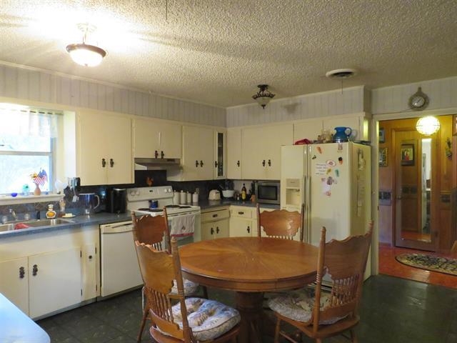 110 W Lakecrest Drive Bluffton TX 78607