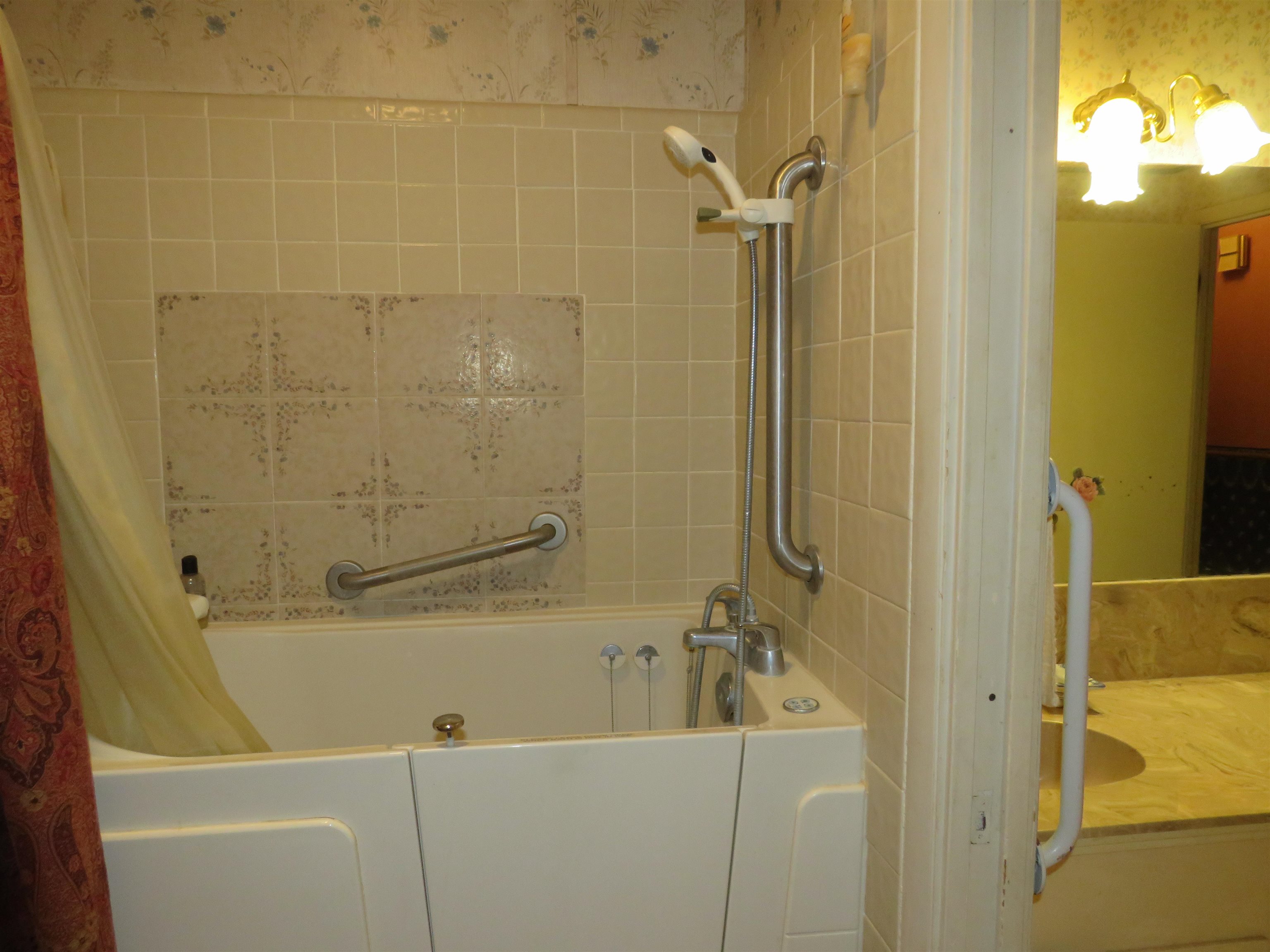 110 W Lakecrest Drive Bluffton TX 78607