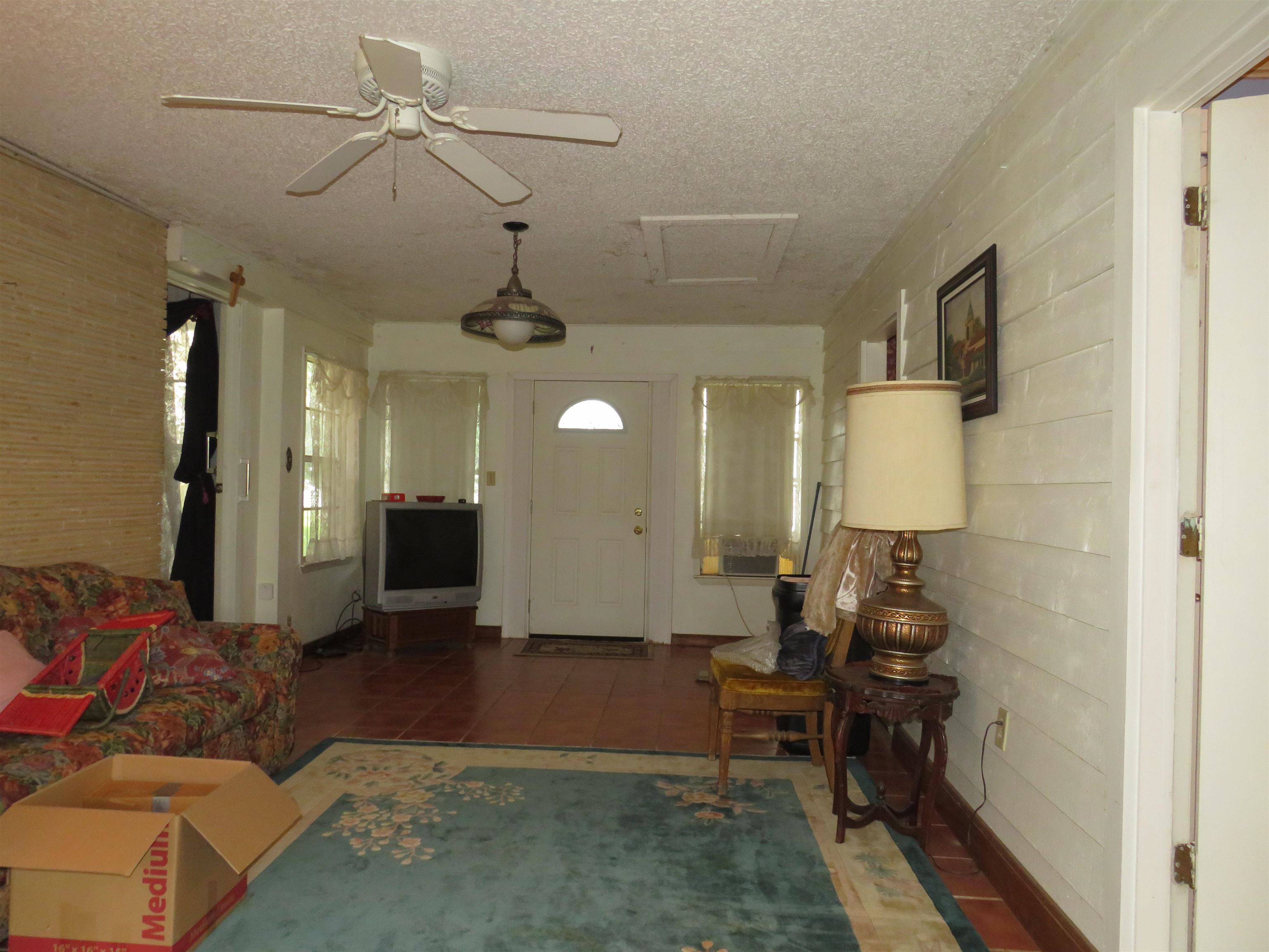 110 W Lakecrest Drive Bluffton TX 78607