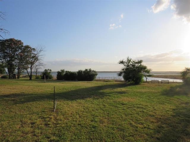 110 W Lakecrest Drive Bluffton TX 78607