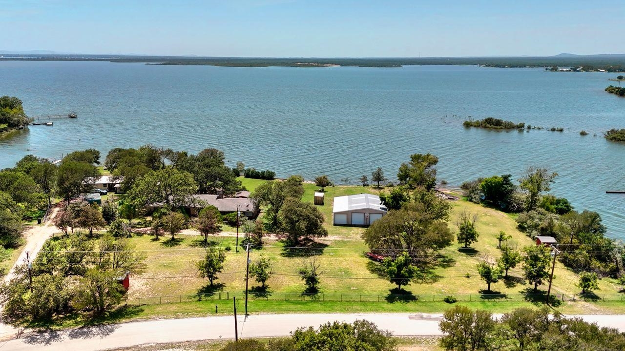 110 W Lakecrest Drive Bluffton TX 78607