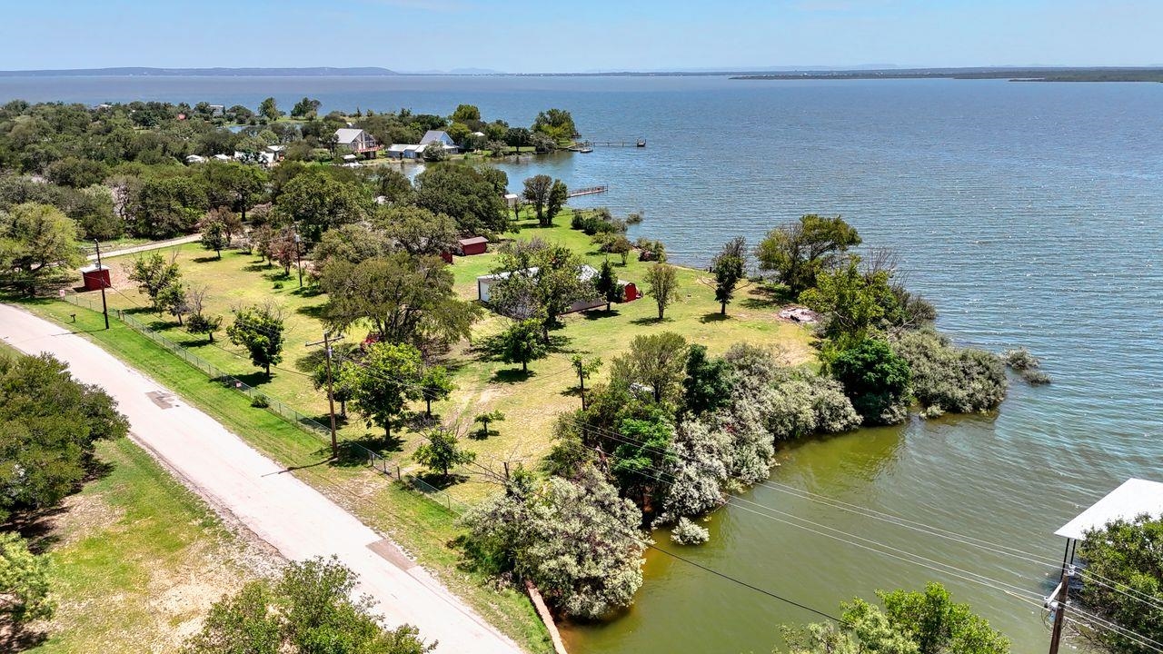 110 W Lakecrest Drive Bluffton TX 78607
