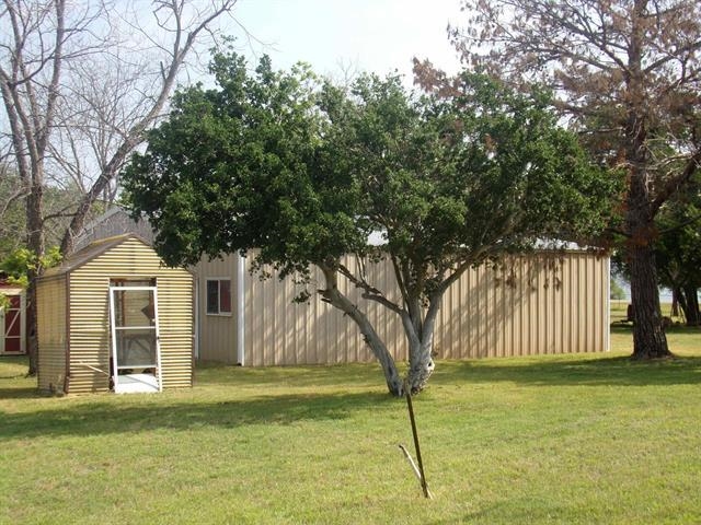110 W Lakecrest Drive Bluffton TX 78607