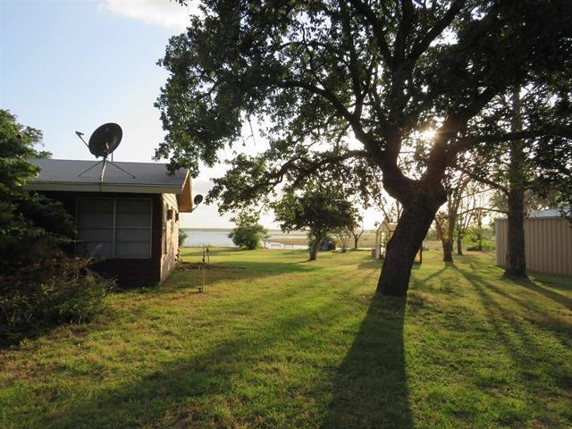 110 W Lakecrest Drive Bluffton TX 78607