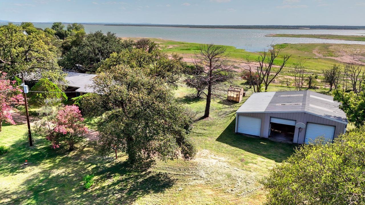 110 W Lakecrest Drive Bluffton TX 78607