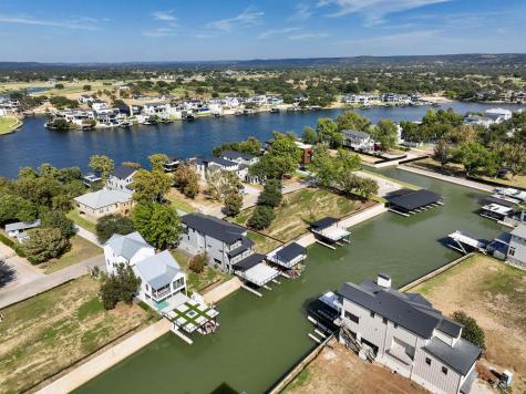 516 Lake Street Kingsland TX 78639