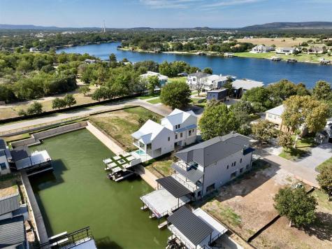 516 Lake Street Kingsland TX 78639
