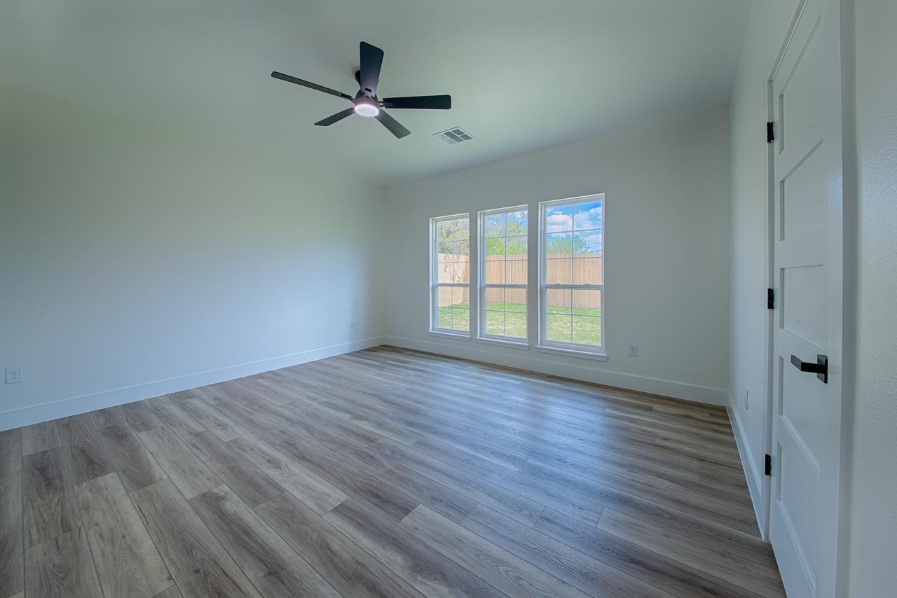 106 W Briar Drive Granite Shoals TX 78654