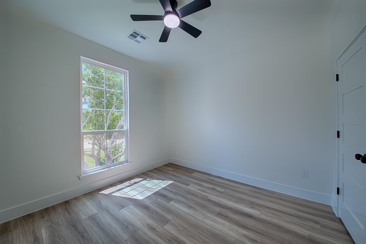 106 W Briar Drive Granite Shoals TX 78654