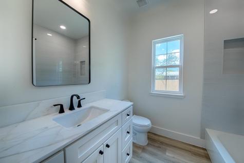 106 W Briar Drive Granite Shoals TX 78654
