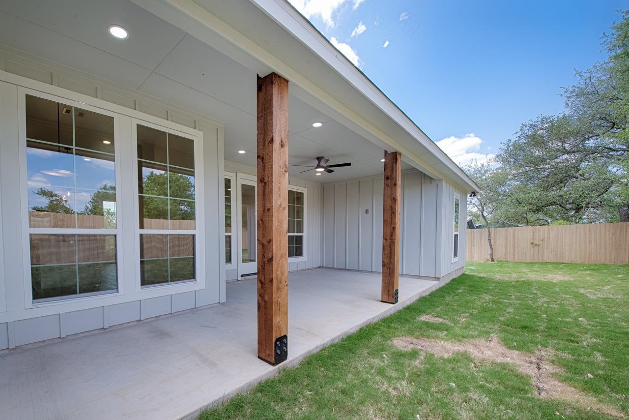 106 W Briar Drive Granite Shoals TX 78654