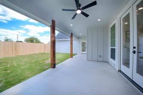 106 W Briar Drive Granite Shoals TX 78654