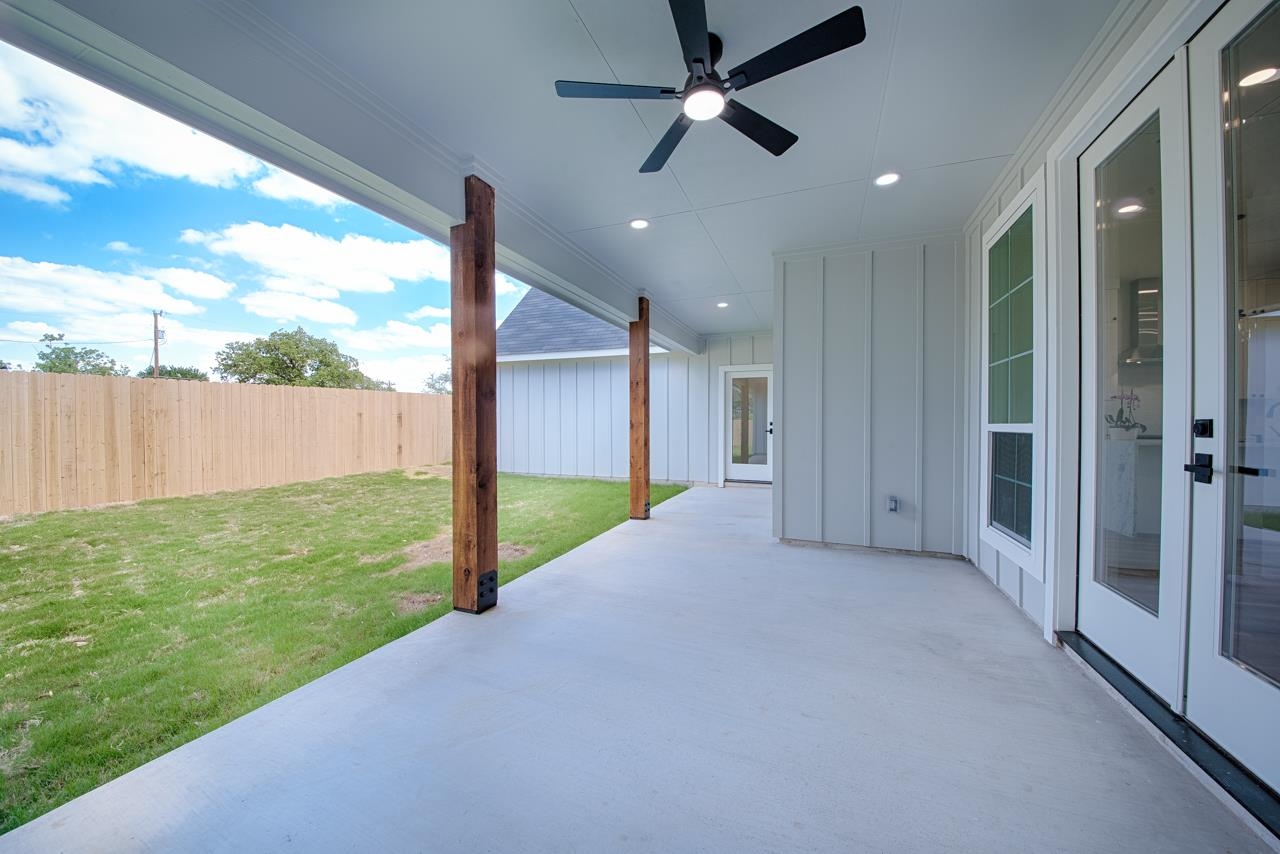 106 W Briar Drive Granite Shoals TX 78654
