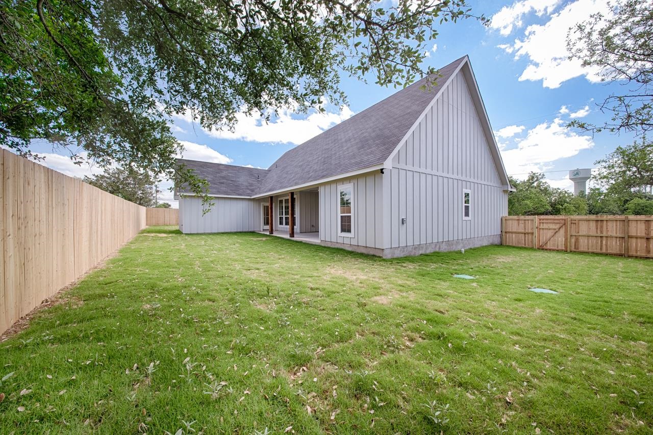 106 W Briar Drive Granite Shoals TX 78654