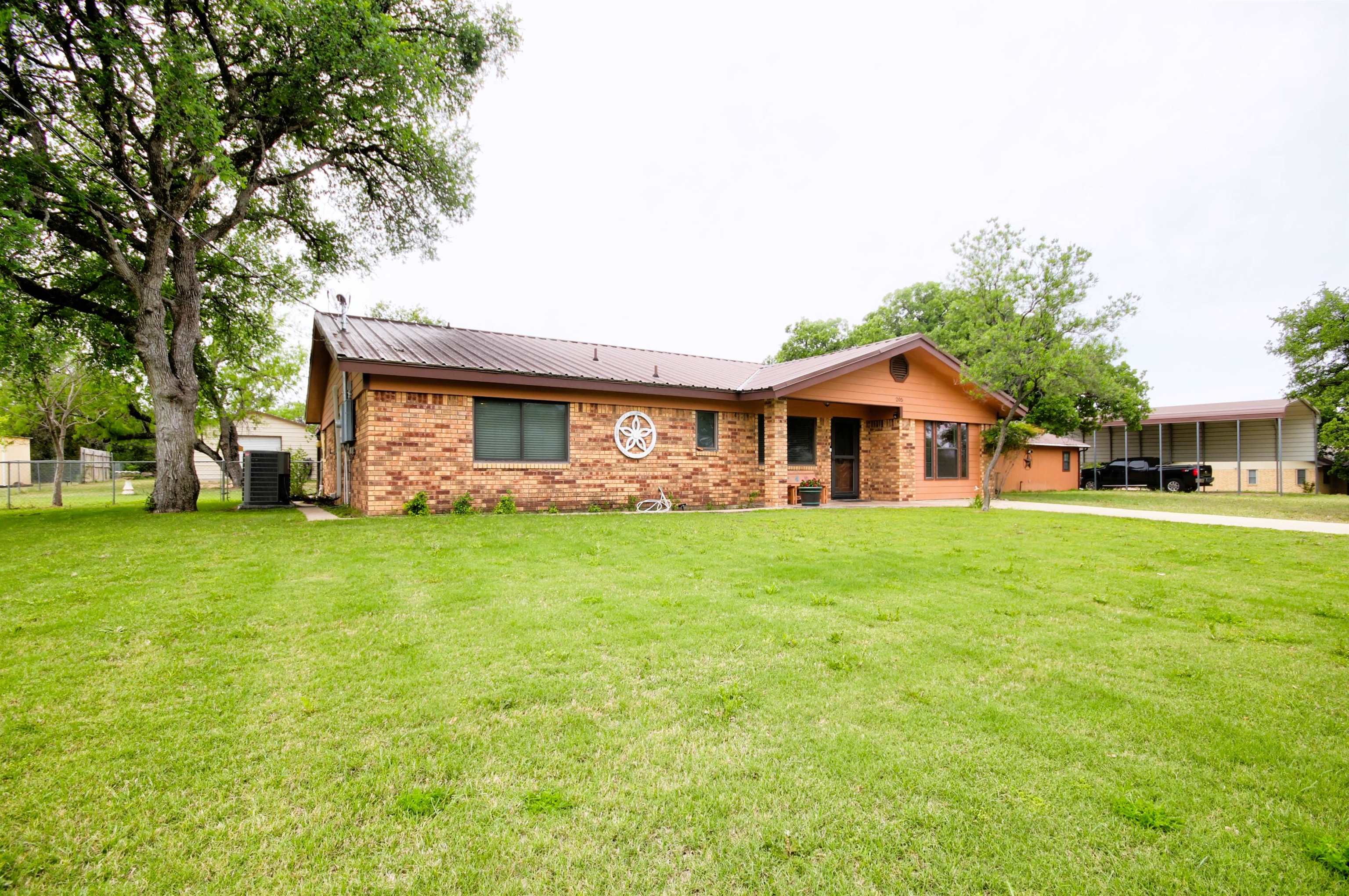 205 Reven Acres Kingsland TX 78639