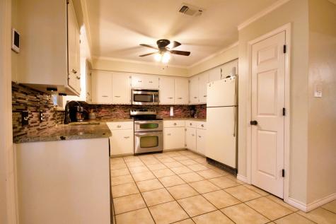 205 Reven Acres Kingsland TX 78639