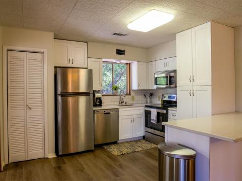 805 Woodland Hills Drive Granite Shoals TX 78654