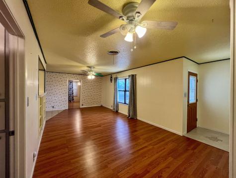 107 N Greenwood Buchanan Dam TX 78609