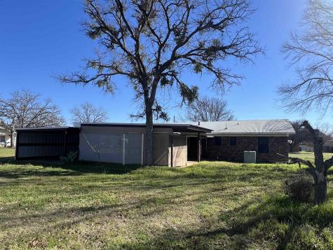 107 N Greenwood Buchanan Dam TX 78609
