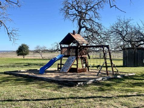 107 N Greenwood Buchanan Dam TX 78609