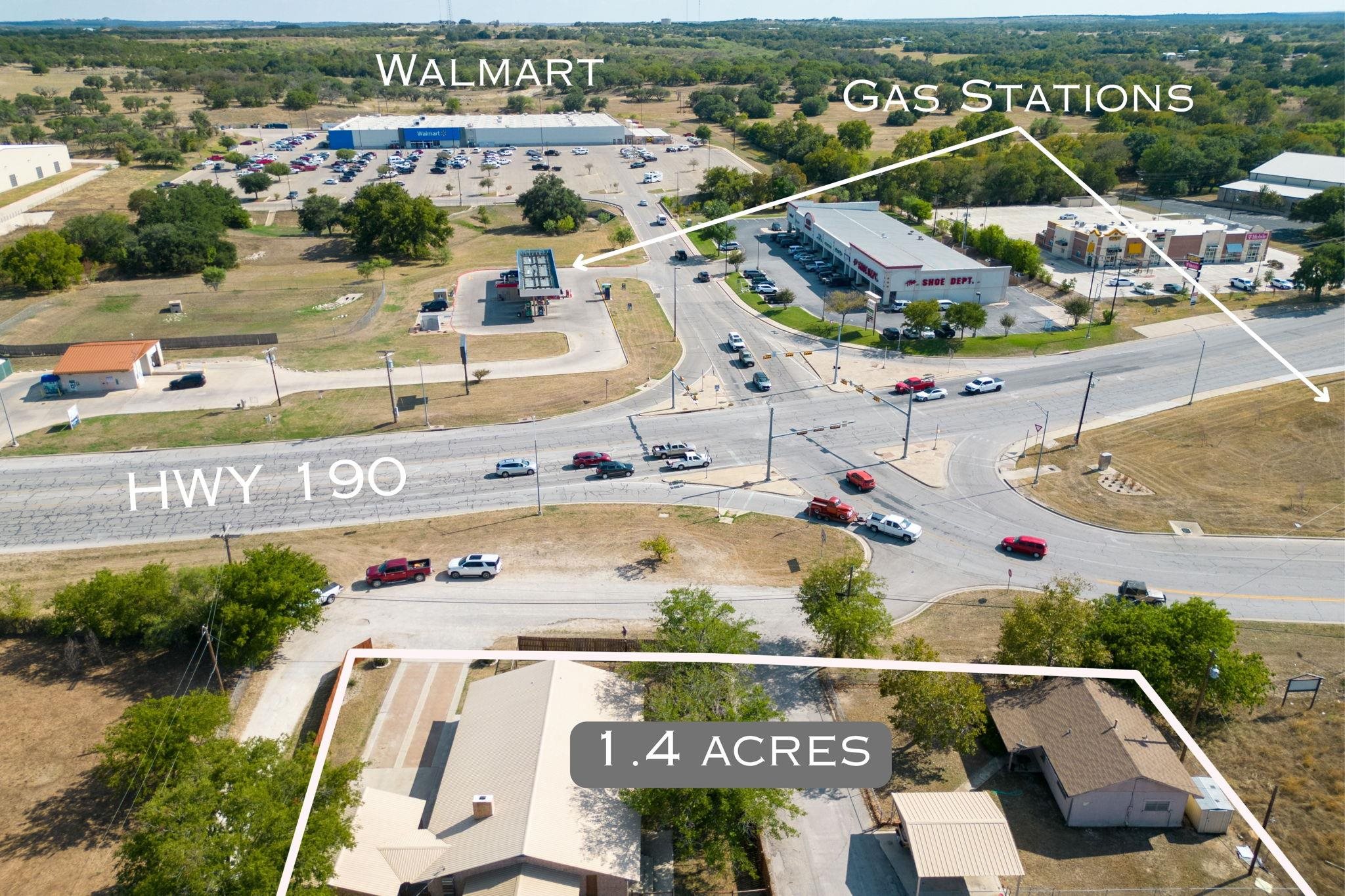 1707 E 4th Street Lampasas TX 76550
